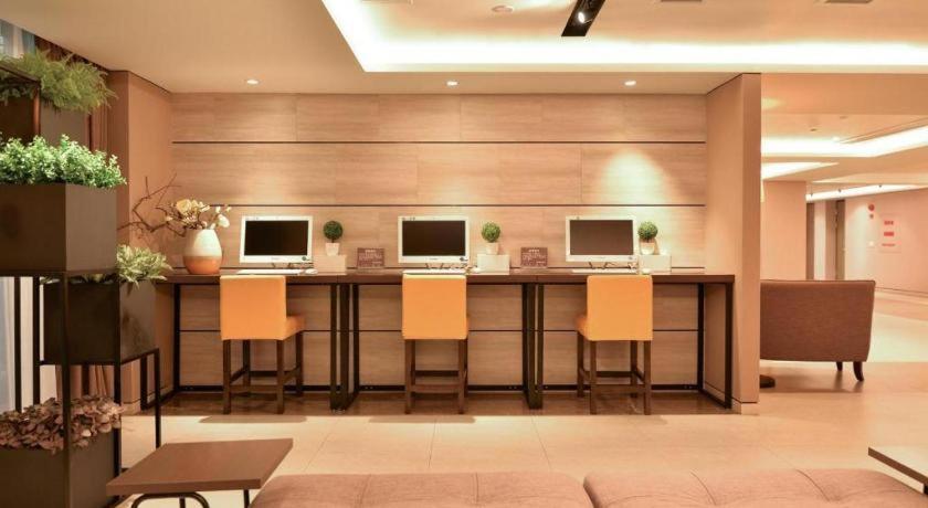Home Inns Plus Shanghai Xujiahui Branch Exterior foto